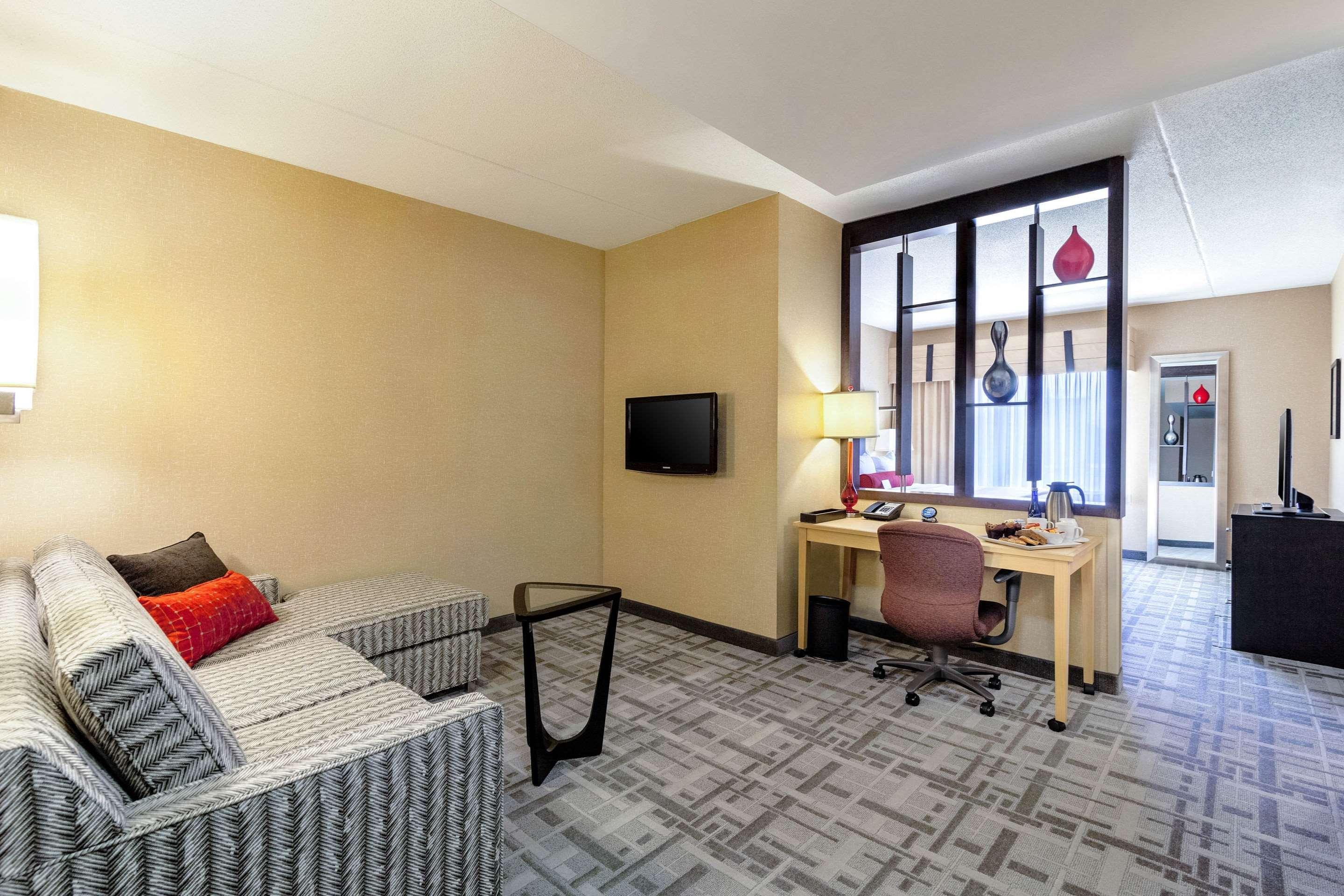 Cambria Hotel Pittsburgh - Downtown Exterior photo